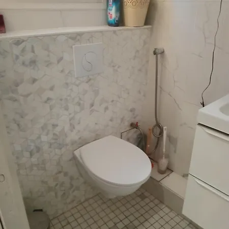 Centre Pied Du Metro * Paryż